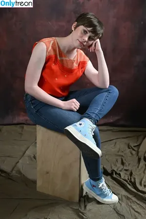 Sophia Lillis / sophialillis nude photo #0098