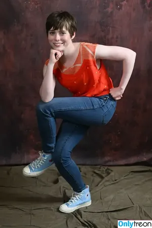 Sophia Lillis / sophialillis nude photo #0100