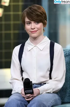 Sophia Lillis / sophialillis nude photo #0108