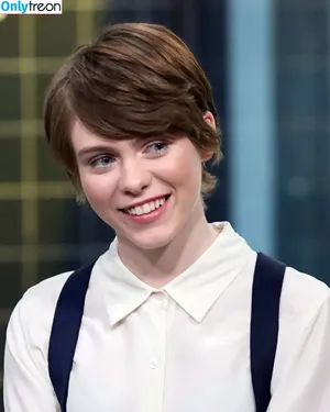 Sophia Lillis / sophialillis nude photo #0110