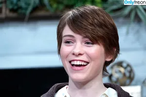 Sophia Lillis / sophialillis nude photo #0116