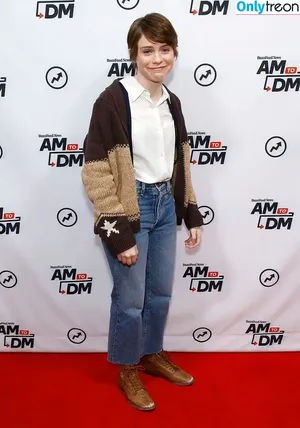 Sophia Lillis / sophialillis nude photo #0119
