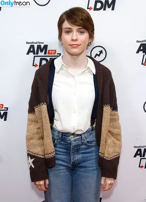 Sophia Lillis / sophialillis nude photo #0120