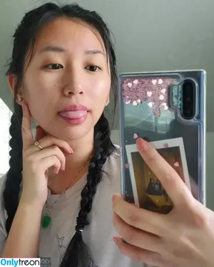 Sophia Phan / EatMyPhannnie / Sophiaphannn nude photo #0006