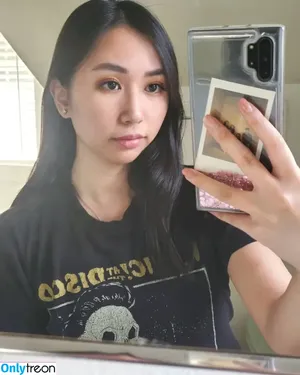 Sophia Phan / EatMyPhannnie / Sophiaphannn nude photo #0022