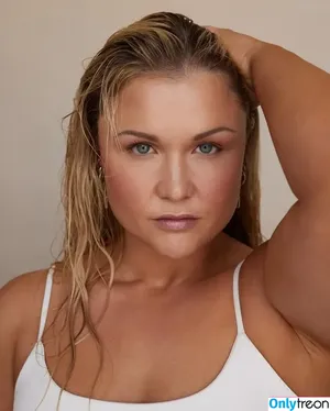 Sophia Thiel / sophia.thiel nude photo #0017