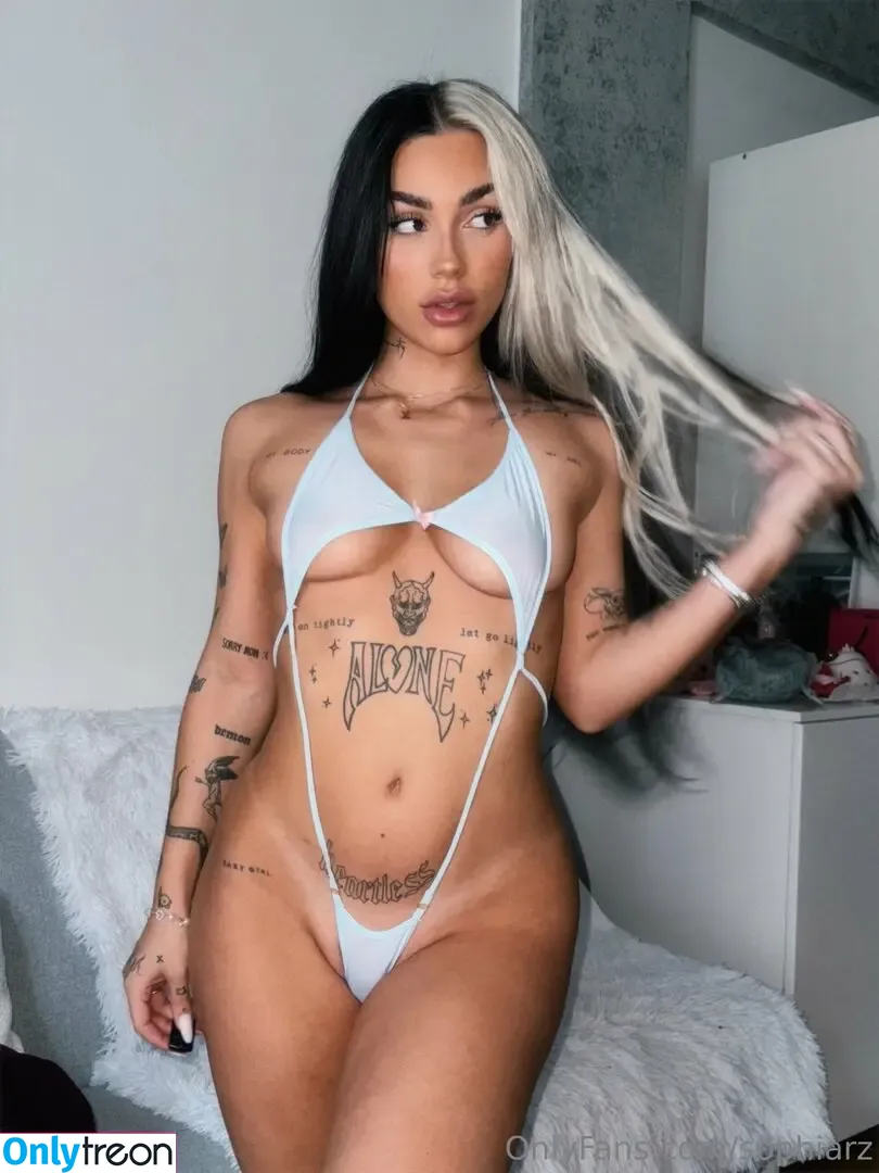 Sophiarz nude photo #0004 (Sophiarz)