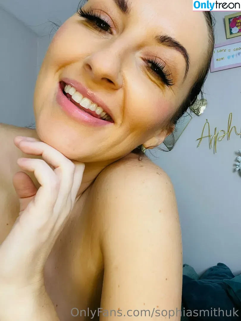 sophiasmithuk nude photo #2207 (sophiaxsmith)