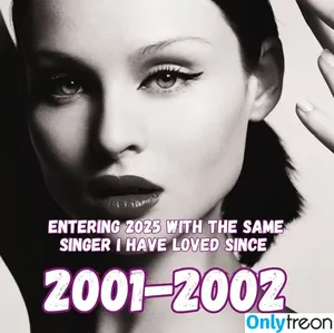 Sophie Ellis-Bextor / sophieellisbextor nude photo #0189