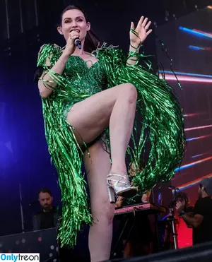 Sophie Ellis-Bextor / sophieellisbextor nude photo #0215