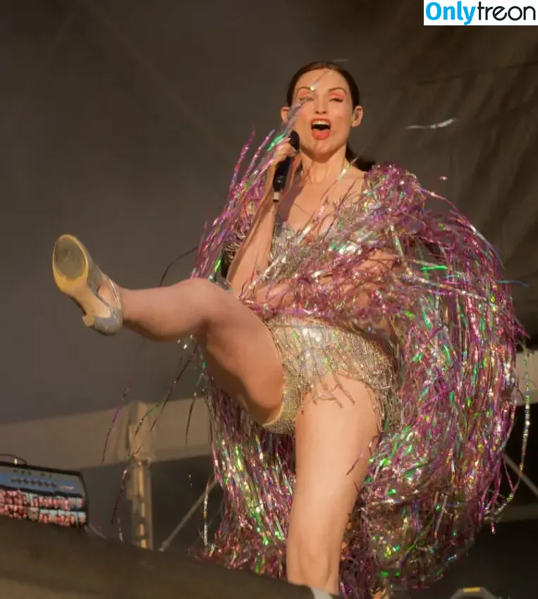 Sophie Ellis-Bextor nude photo #0226 (sophieellisbextor)