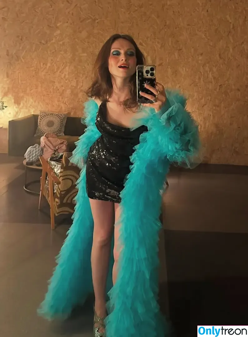 Sophie Ellis-Bextor nude photo #0235 (sophieellisbextor)