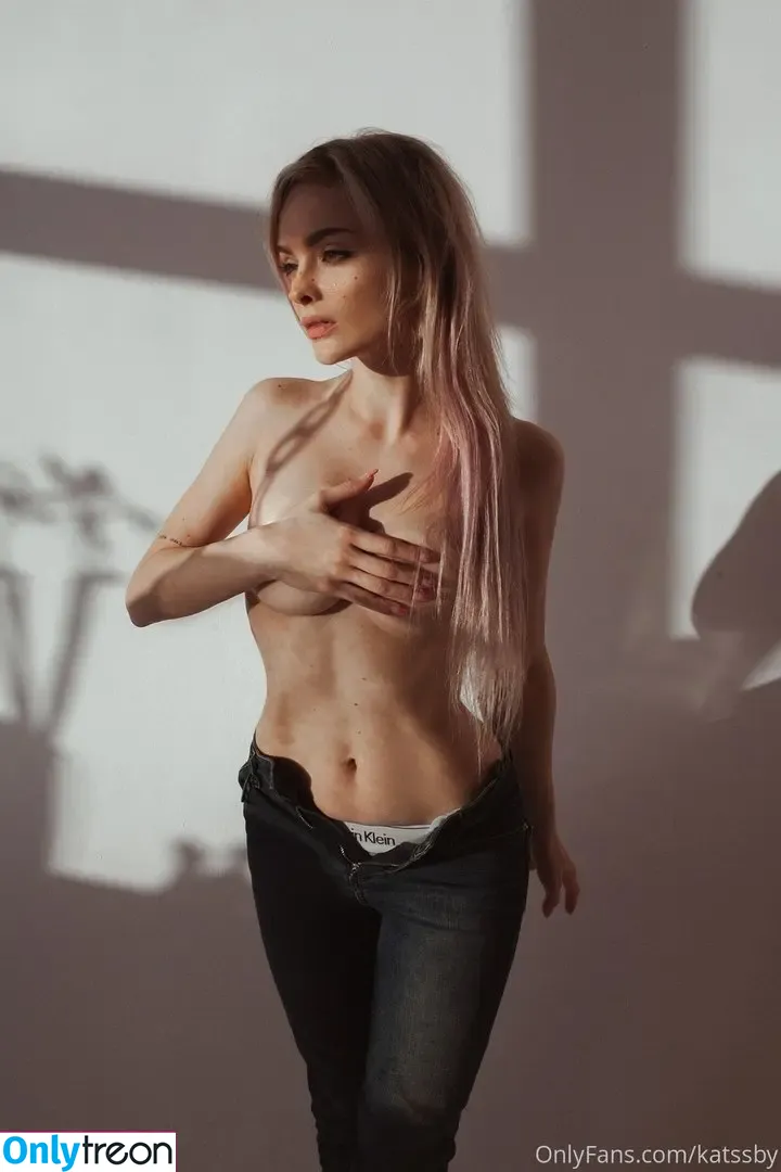 Sophie Katssby nude photo #0305 (KATSSBY)