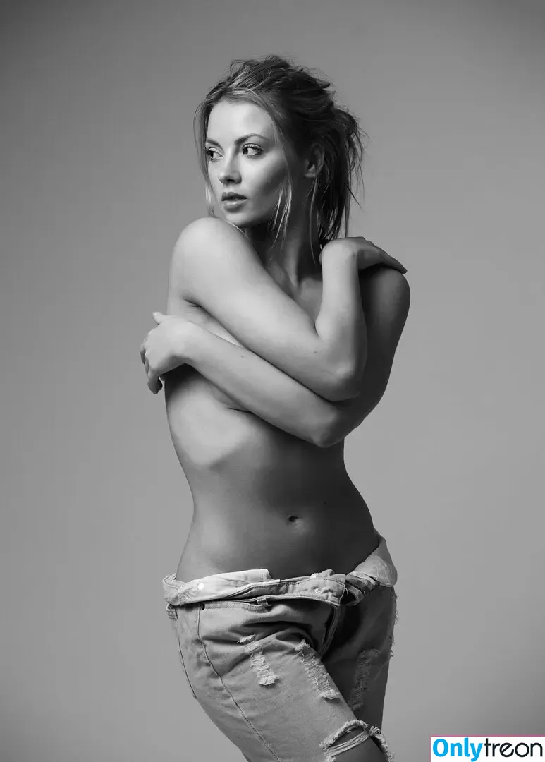 Sophie La Sage nude photo #0505 (sophie_la_sage / sophielasage_official)