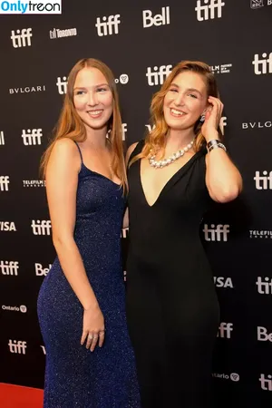 Sophie Nelisse / sophie__nelisse nude photo #0183