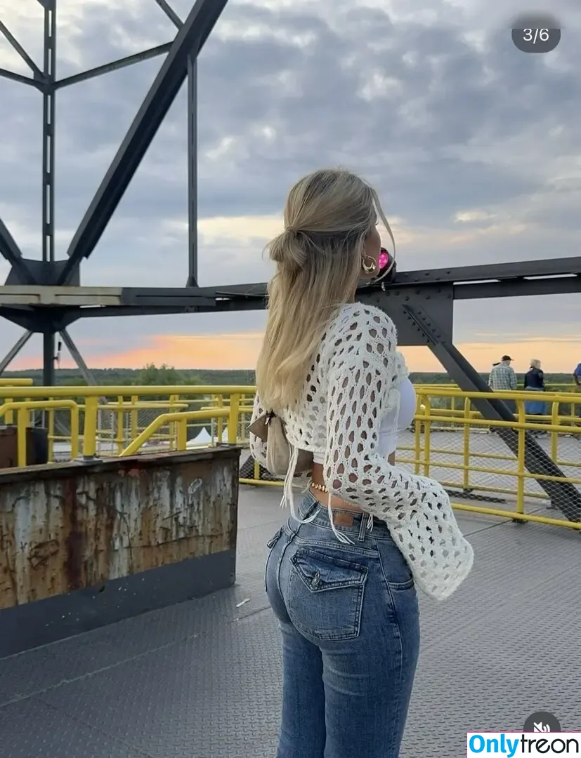 Sophie Schnur nude photo #0502 (sophie.schnr)