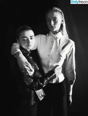 Sophie Turner / sexysophieturner / sophiet nude photo #0028