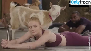 Sophie Turner / sexysophieturner / sophiet nude photo #0054