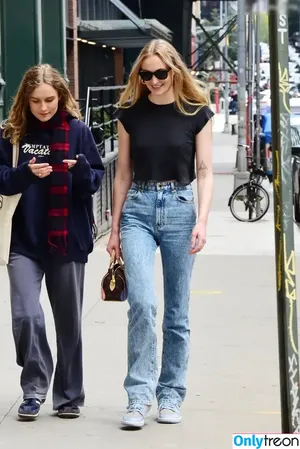 Sophie Turner / sexysophieturner / sophiet nude photo #0133