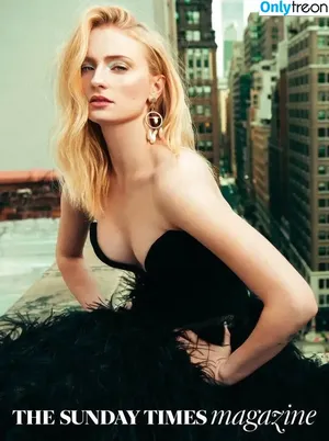 Sophie Turner / sexysophieturner / sophiet nude photo #0187