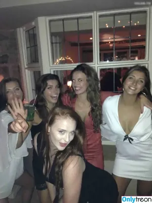 Sophie Turner / sexysophieturner / sophiet nude photo #0220