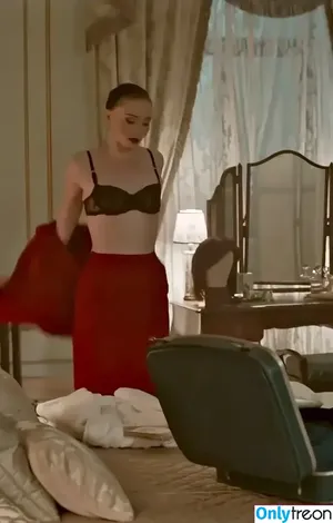 Sophie Turner / sexysophieturner / sophiet nude photo #0270