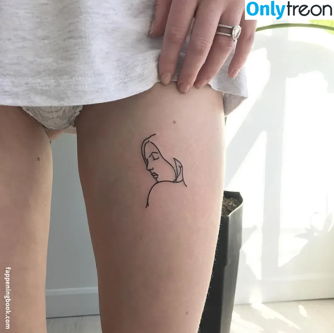 Sophie Turner nude photo #0052 (sexysophieturner / sophiet)