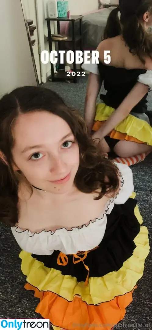 sophieellie_of nude photo #0150 (_sophieellie_)