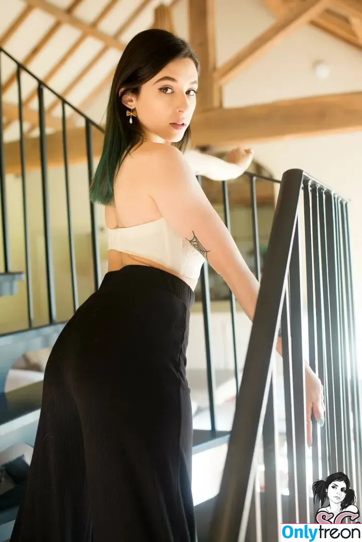 Sophoulla nude photo #0183 (patreon / sophoulla64)