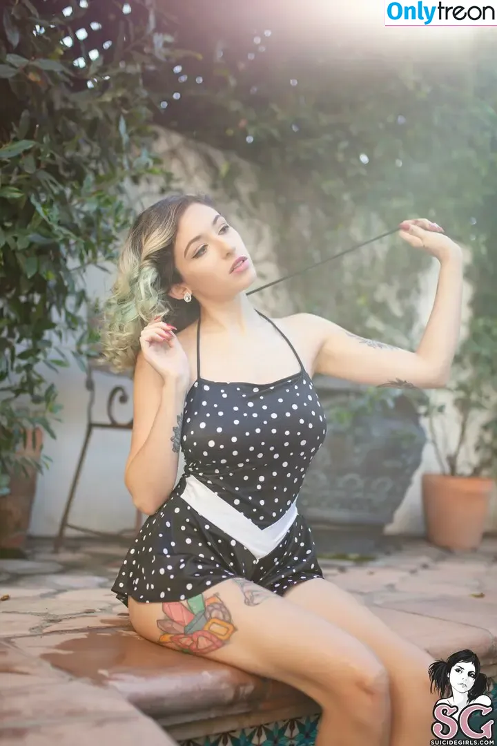 Sophoulla nude photo #0240 (patreon / sophoulla64)