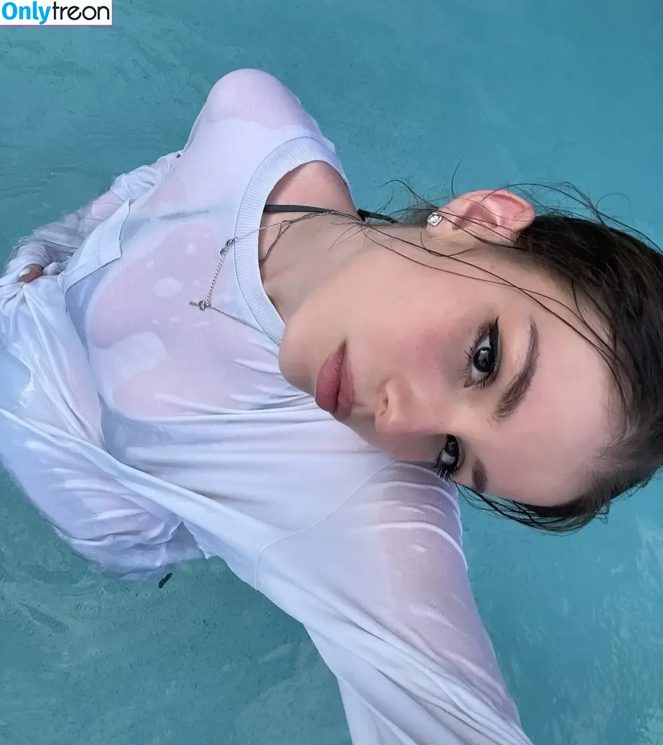 sosihue nude photo #0006 (nesosihue)