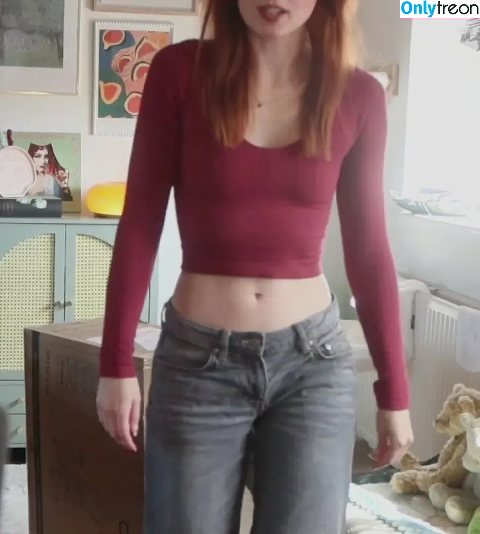 Soupforeloise nude photo #0075 (help)
