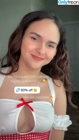 SoyNaiah / NaiahLive / imlunalof nude photo #0038
