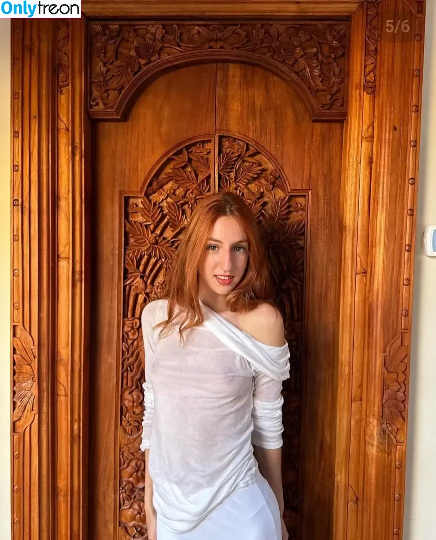 soyundelfinfeliz nude photo #0009 (Inés Sánchez)