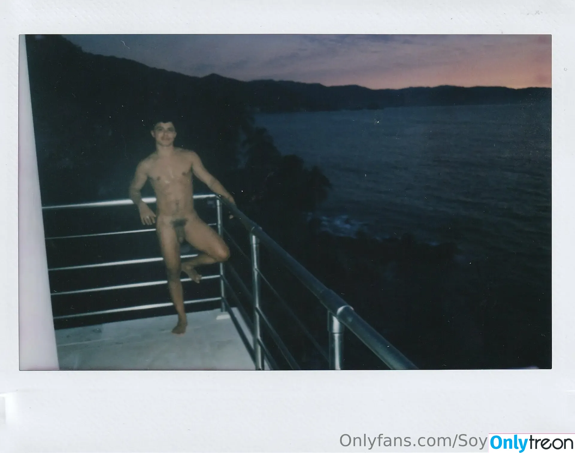 soyunplatano nude photo #0046 (hesdac)