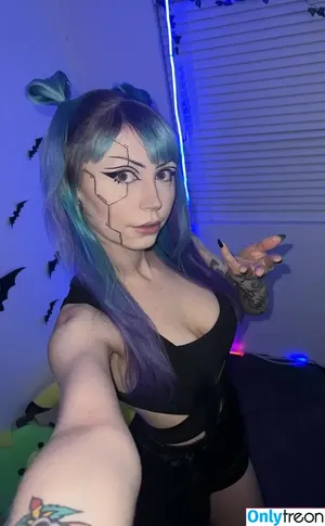 sp00kybimbo / Sp00kybimb0 / sp00kytitties nude photo #0005