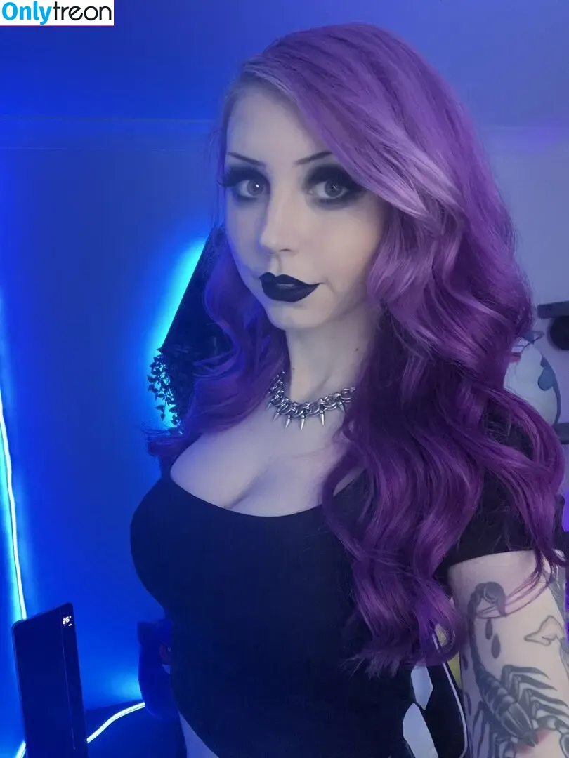 sp00kybimbo nude photo #0001 (Sp00kybimb0 / sp00kytitties)