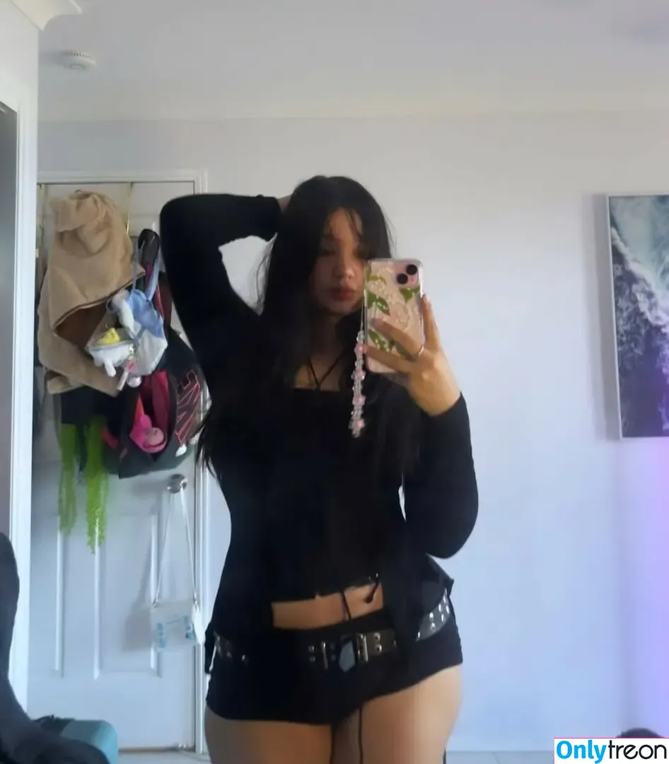 Spectralcall nude photo #0002 (spectrallcat_)