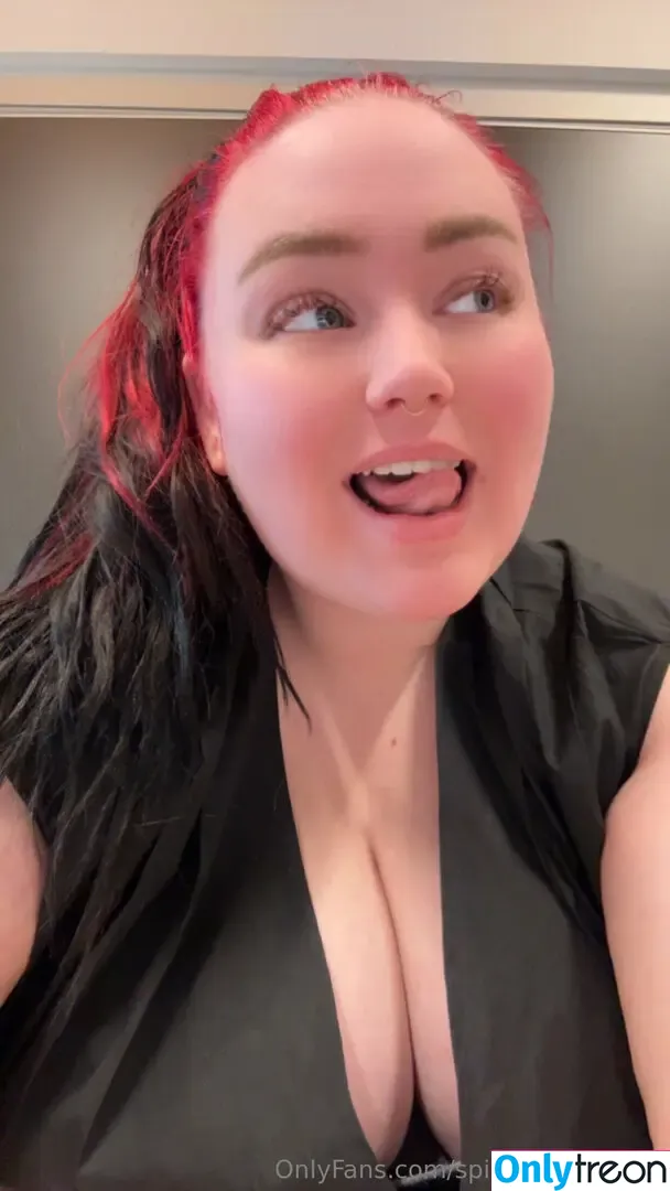 spicyalonexofree nude photo #0051 (spicyalonexofree)
