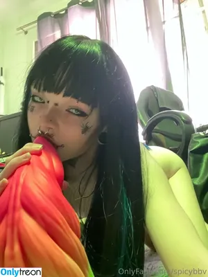 spicybbv / spicybbyv / vapidvirgo nude photo #0025