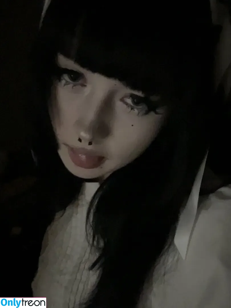 Spinechillx nude photo #0014 (livingdeadd0ll_)