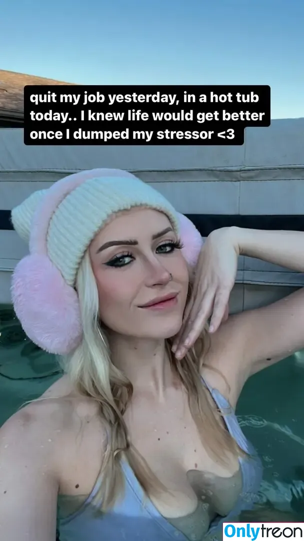 spitsprincess nude photo #0003 (Alana / dwtralana / emilyspittle)