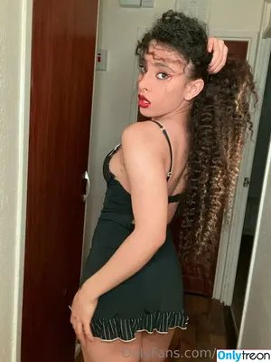  nude photo #0004