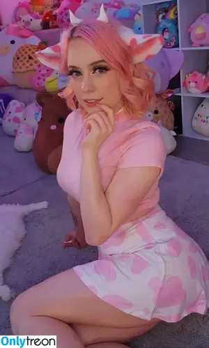 SquishShe / squishsheofficial / squishwhore nude photo #0126