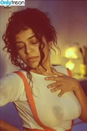 Sruthi Ragunanthan / s.ru.tea nude photo #0006