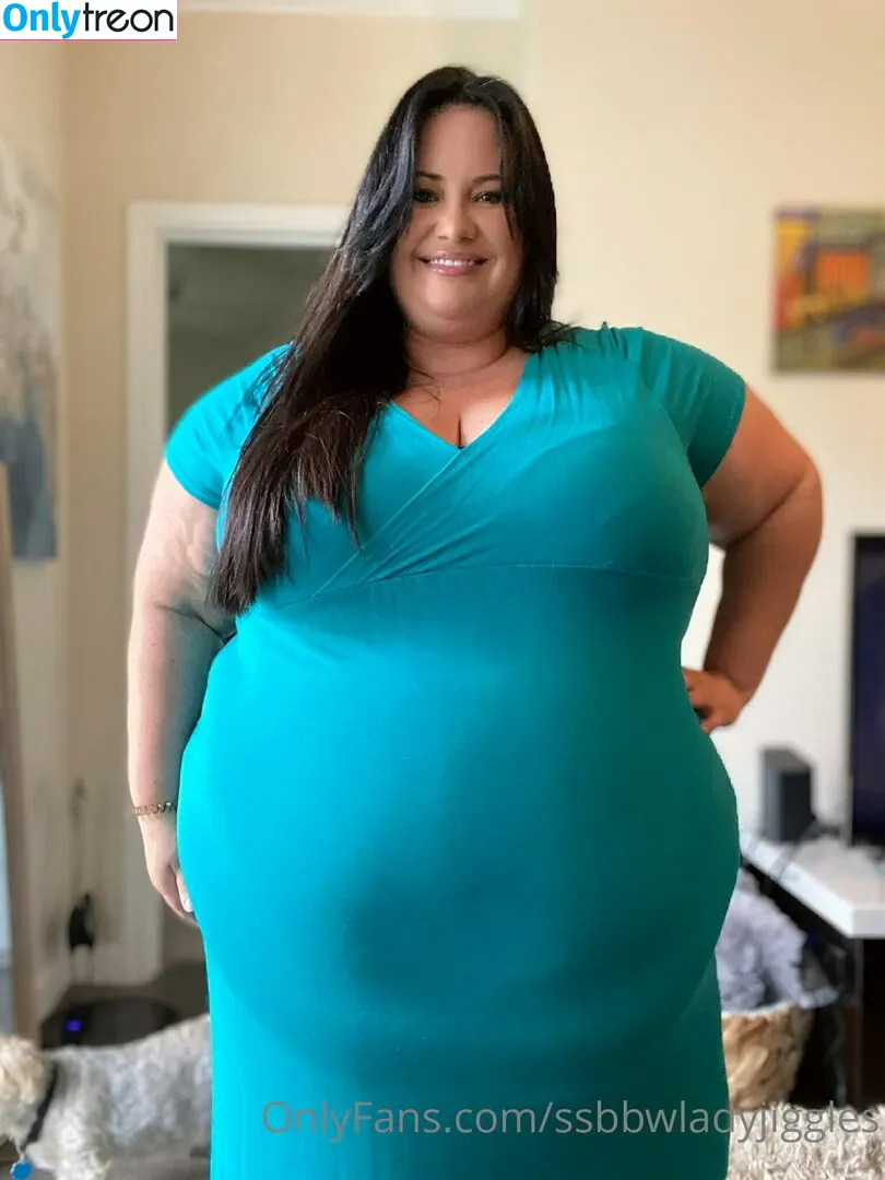 ssbbwladyjiggles nude photo #0004 (ssbbwladyjiggles)