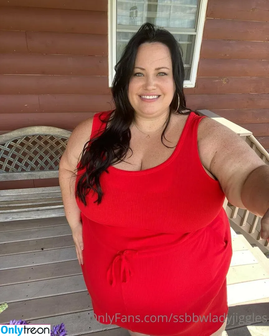 ssbbwladyjiggles nude photo #0025 (ssbbwladyjiggles)