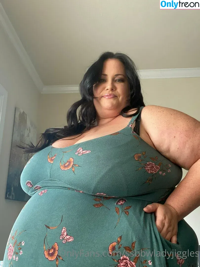 ssbbwladyjiggles nude photo #0043 (ssbbwladyjiggles)