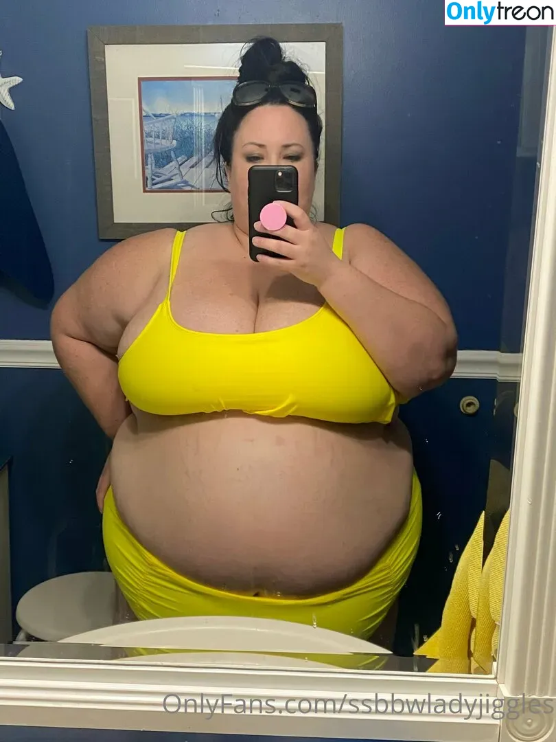 ssbbwladyjiggles nude photo #0063 (ssbbwladyjiggles)