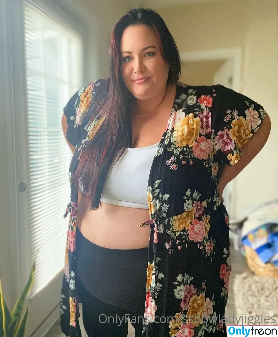 ssbbwladyjiggles nude photo #0200 (ssbbwladyjiggles)